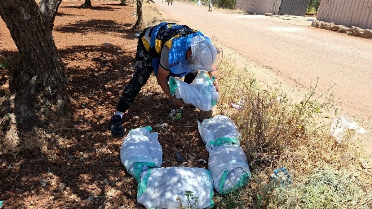 War remnants removal and mine action teams from the Emergency and Disaster Management Directorate respond to reports in Daraa governorate, June 17, 2026. (Syrian Civil Defense)