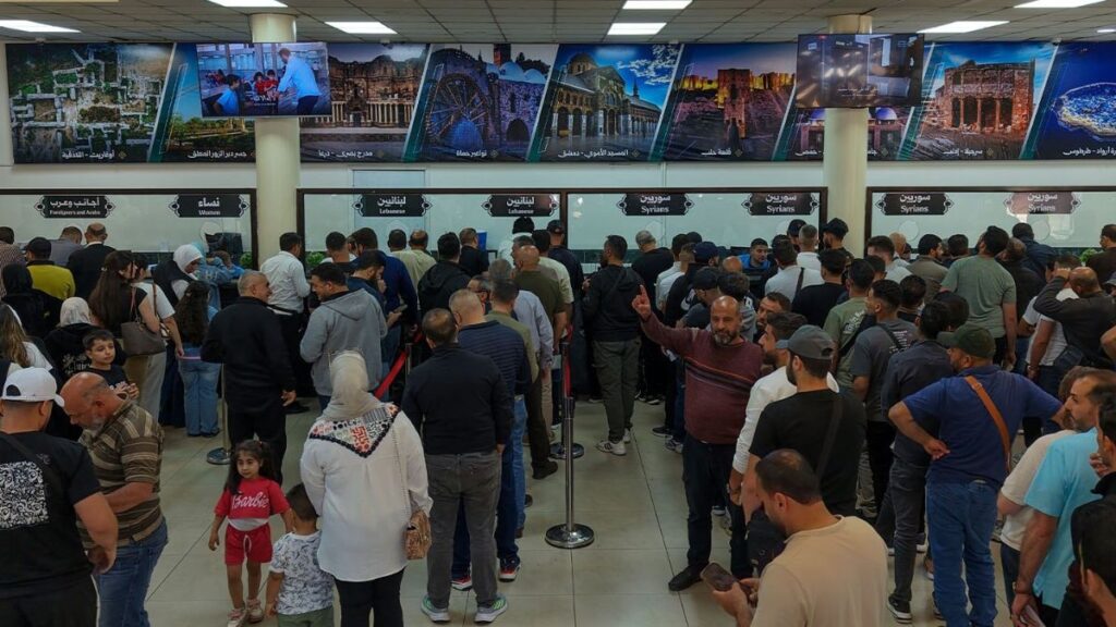 Travelers arriving in Syria through the Jdeidet Yabous border crossing with Lebanon, May 24, 2026. (General Authority for Ports and Customs)