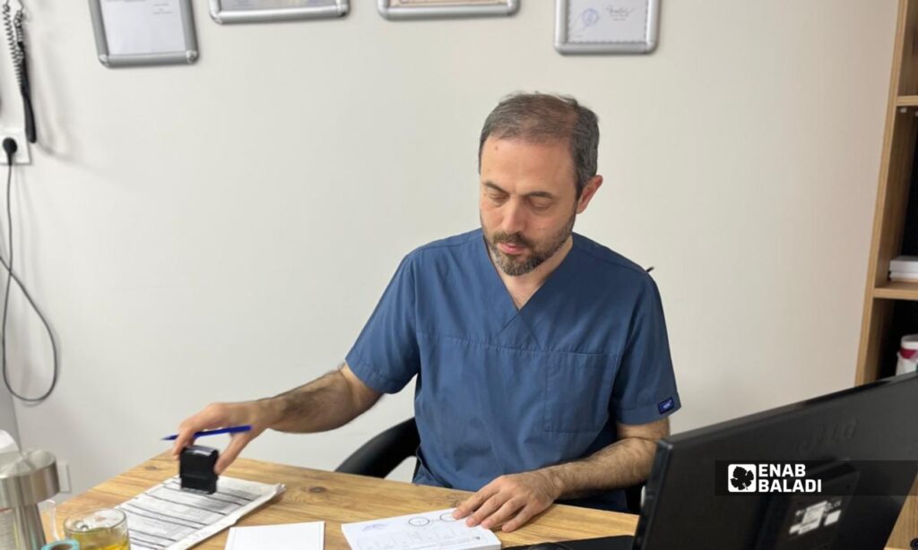 Dr. Suleiman Shihadeh at his clinic in Istanbul, June 2026 (Enab Baladi, Ibrahim Kholani)