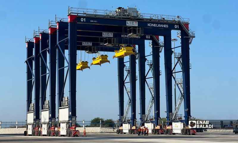 Modern fifth-generation rubber-tired gantry cranes at Latakia Port, October 22, 2026 (Enab Baladi/Doha Saqqa)